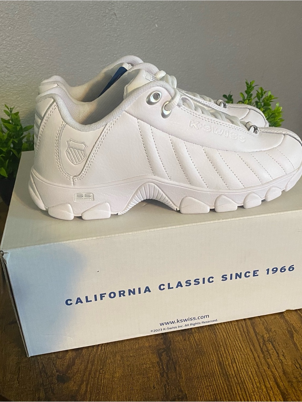 K-Swiss White Leather Low-Top Sneakers
